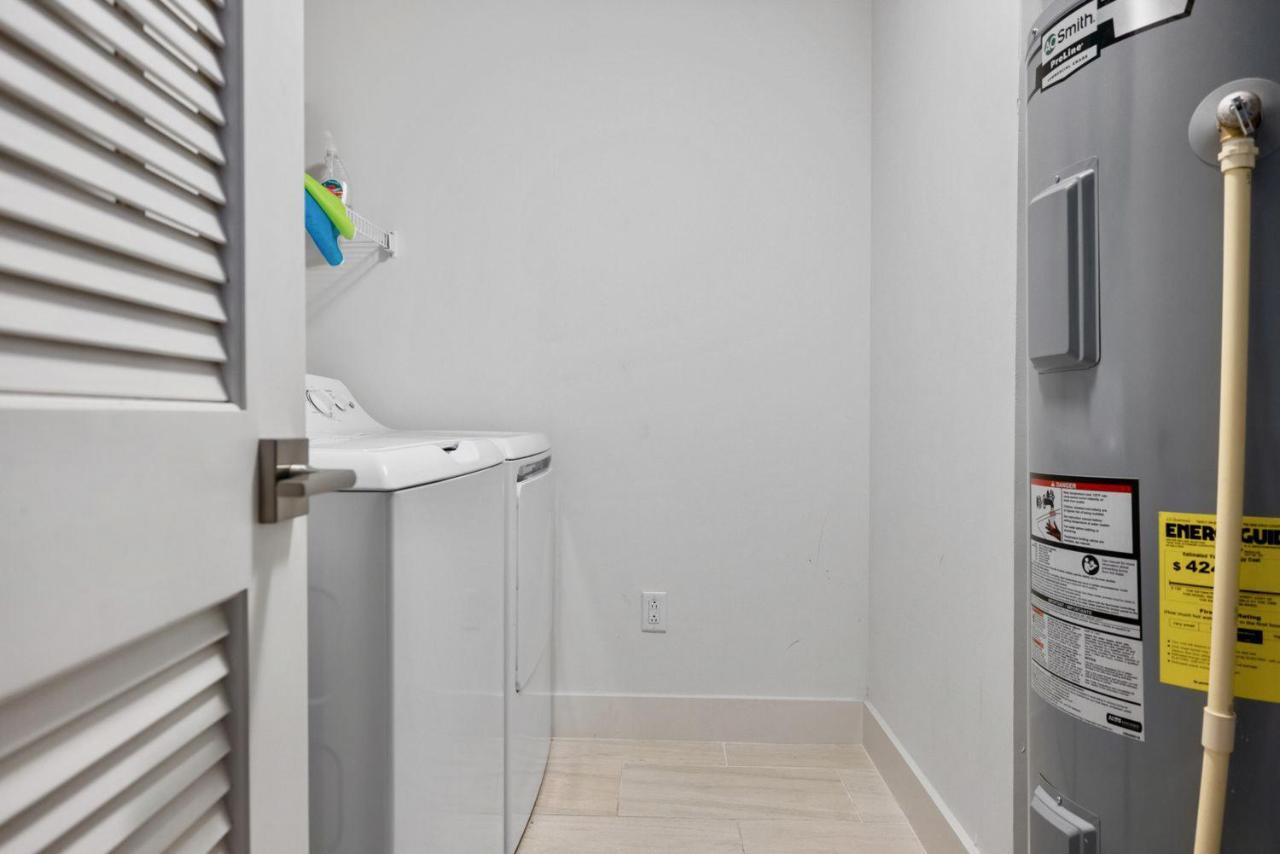 Luxury Calypso Tower 3! Free Chair Service For 4! By Dolce Getaways Pcb * Panama City Beach